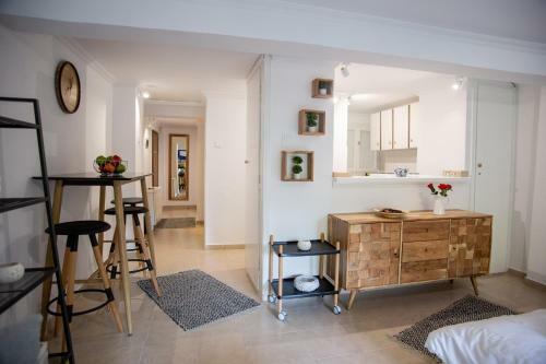 Thessaloniki Center Small Studio Apartment