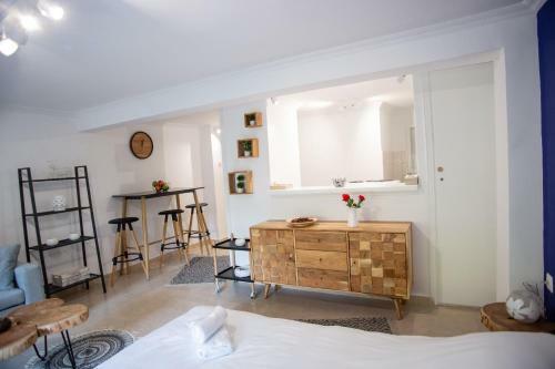 Thessaloniki Center Small Studio Apartment