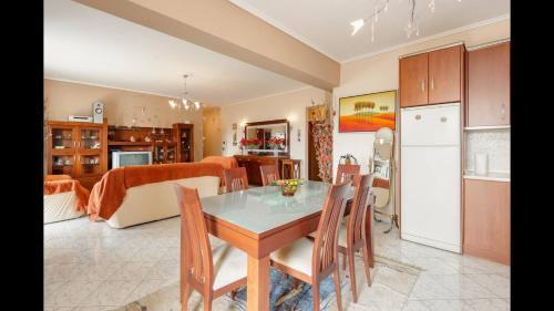Third Floor Apartment With Nice View