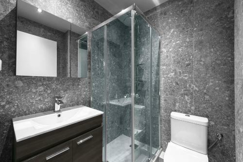 Penthouse Apartments, The Luxury Suites