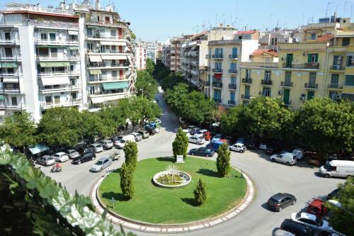 Apartamento Zennova #5 Antigonidon Square