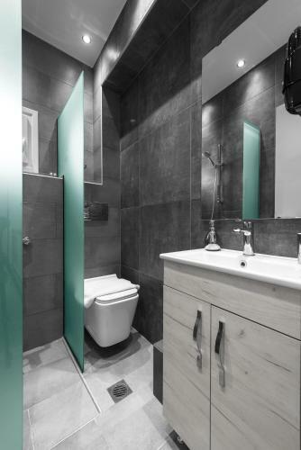 Denizen Boutique Apartments, Nilie Hospitality Mgmt