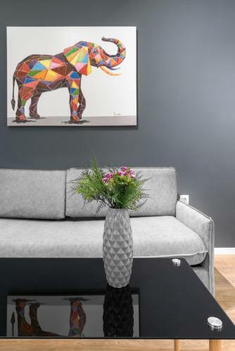 Denizen Boutique Apartments, Nilie Hospitality Mgmt