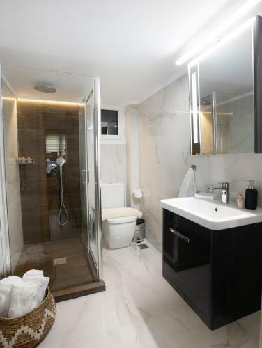 Sleeping Beauty Apartment City Center!!
