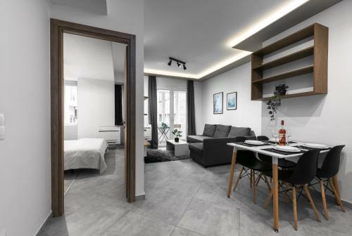 Adelle Apartments, The Luxury Suites