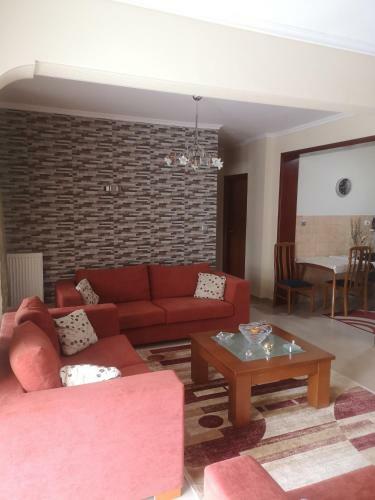 Comfortable Apartment In Kato Toumpa