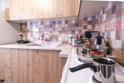 Quiet, Fully Refurbished Apartment In Thessaloniki