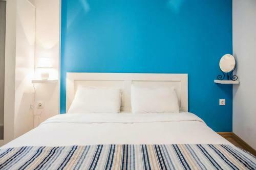 Apartamento Blue Geranium With Private Backyard