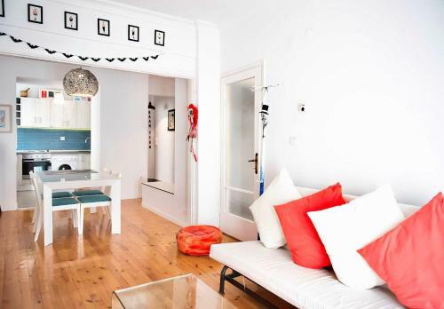 #james Dean Apt By Halu! Apartments