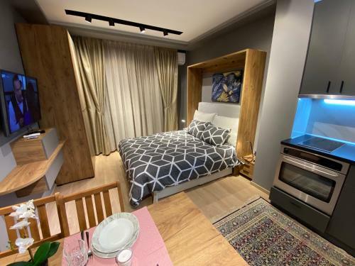 Luxury Apartment In Aristotelous Square