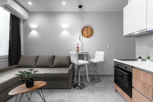 Upper Floor Central Apartment, The Luxury Suites