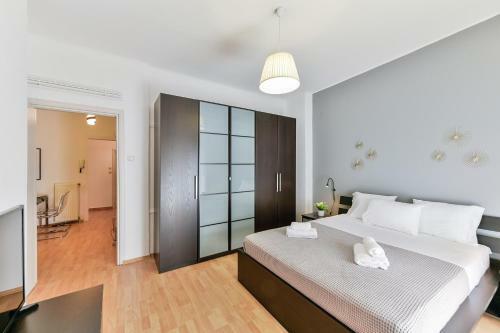 Porto Sea View Apartments - Mitropoleos