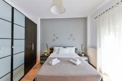 Porto Sea View Apartments - Mitropoleos