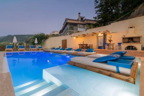 Venilia Apartments