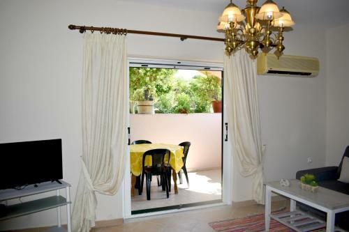 Kakia Apartment