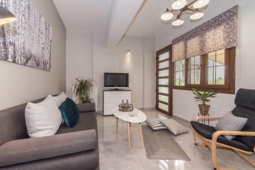 Valentine's Modern Apartment