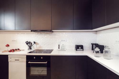 Maison Downtown Luxury Apartments!