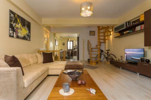 Apartamento Evdokia's Home