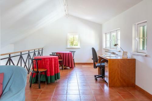 Villa Aroeira, Private Pool, Space For 8 Guests