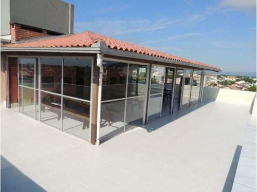 Apartamento 3q/arcond 120m Do Mar