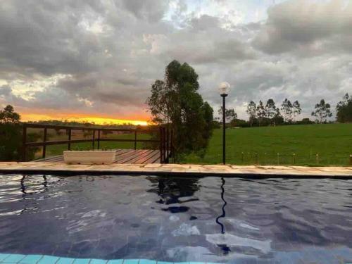 Casa Canastra Maria Costa +ou- 8km Do Gl�ria/ Mg