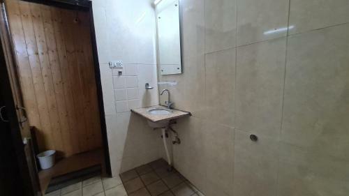 Hotel Seerat Residency
