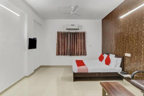 Oyo Collection O 88225 Hotel Knox