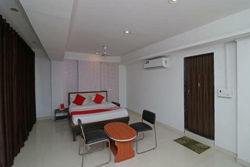 Oyo 29097 Hotel Sudama