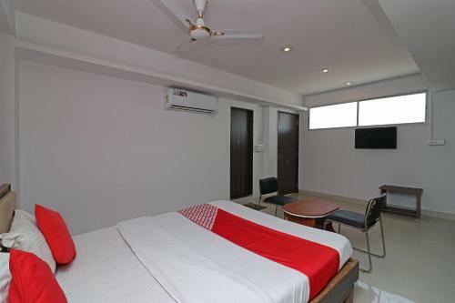 Oyo 29097 Hotel Sudama