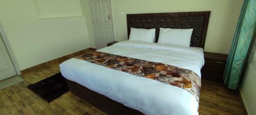 Hotel Royal Ace Mashobra