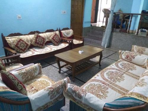 Apartamento Akash Homestay 3bhk