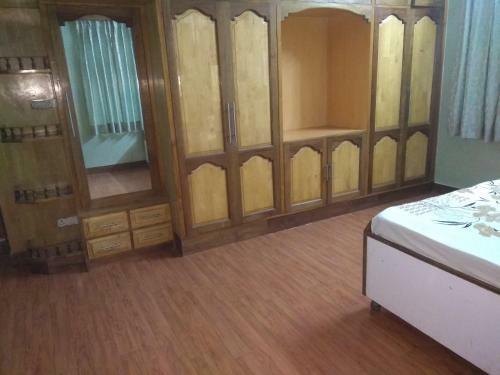 Apartamento Akash Homestay 3bhk