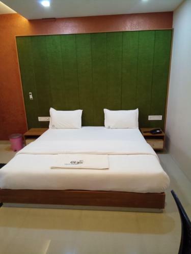 Hotel Grace Residency