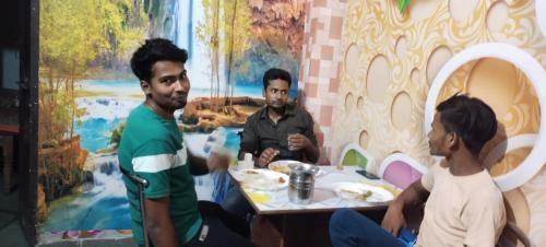 Hotel Spot On 86133 Murli Cafe & Guest House