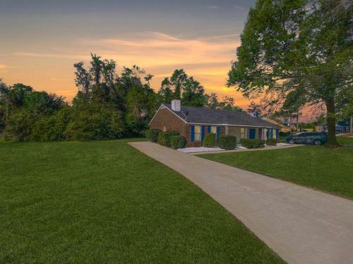 New! Renovated Home - 10 Min To Augusta Downtown!
