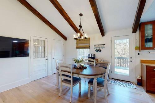 A Cool Change Too - Home On Lake Lanier With A Dock