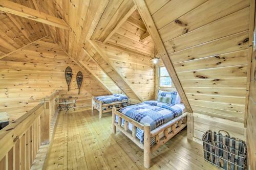 Lush, Pet-friendly Gem With Hot Tub And Fire Pit!