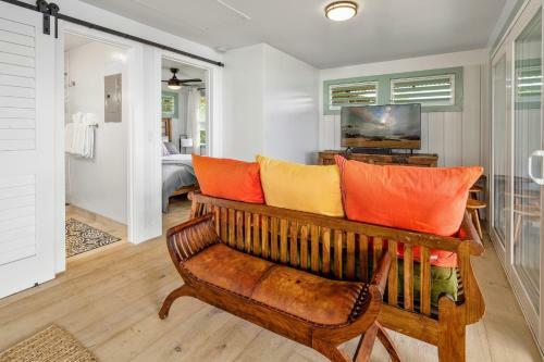 Hana Bay Oceanfront Manini Cottage Cottage