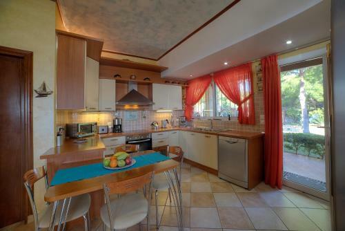 Villa Sunrise Lagonisi