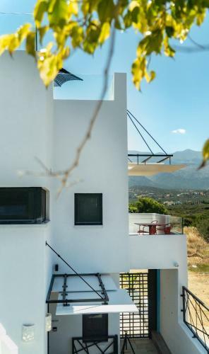 See Sea Apartments