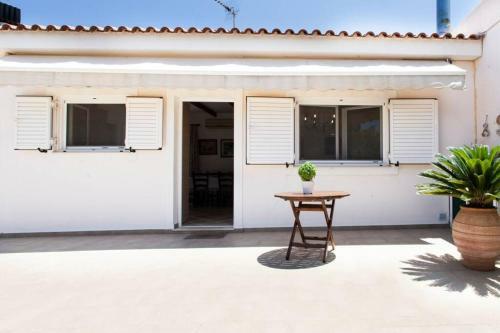 Beautiful Holiday House Near The Sea