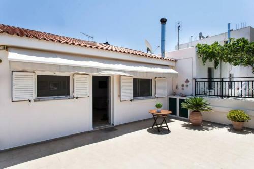Beautiful Holiday House Near The Sea