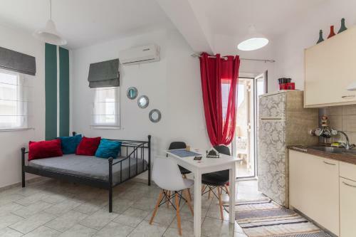 Hostal Guests Apartments In Sissi Creta