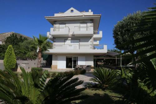 Luxury Heated Pool Villa