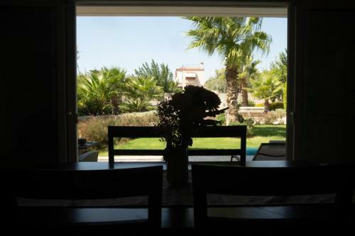 Luxury Heated Pool Villa