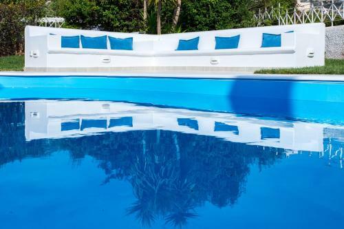 Villa Sarwnisland