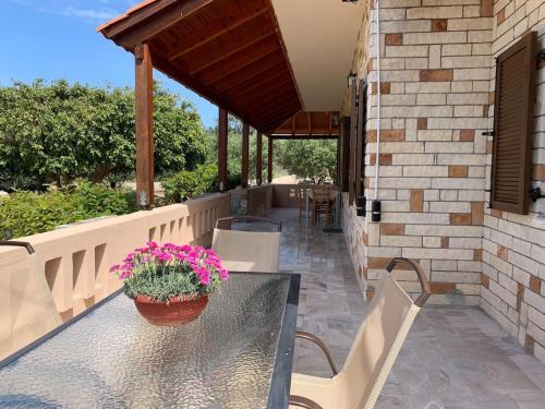 Bright Villa