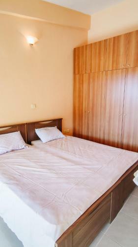 Apartamento Eldana First Line With Shared Pool
