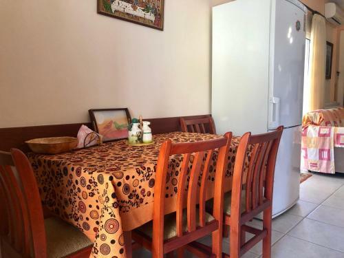 Apartamento Gerakini 2br Apt With Shared Pool