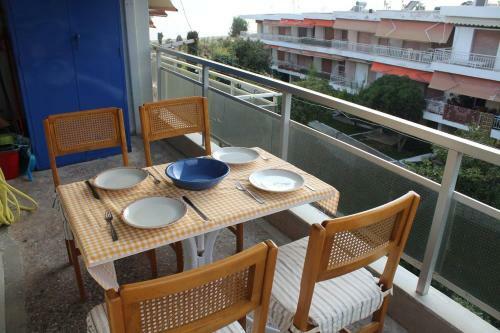 Sunny Apartment Near The Sea